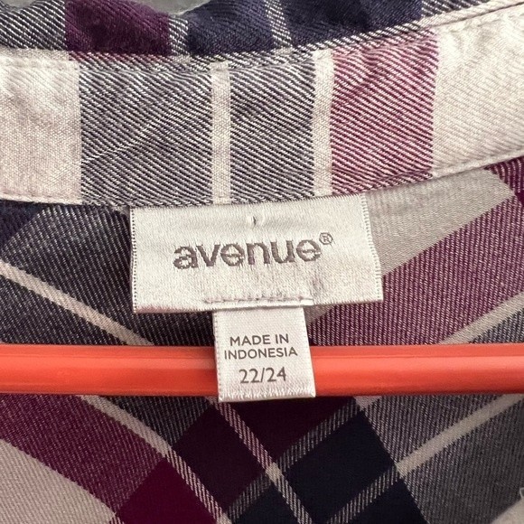 Avenue 22/24 Purple and Blue Plaid Button Up - Picture 4 of 4